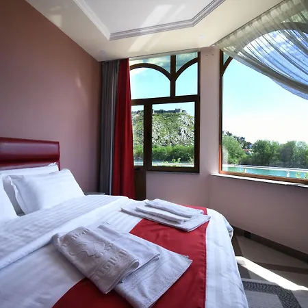 Buna Park Hotel Shkoder Exterior photo