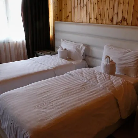 Buna Park Hotel Shkoder Exterior photo