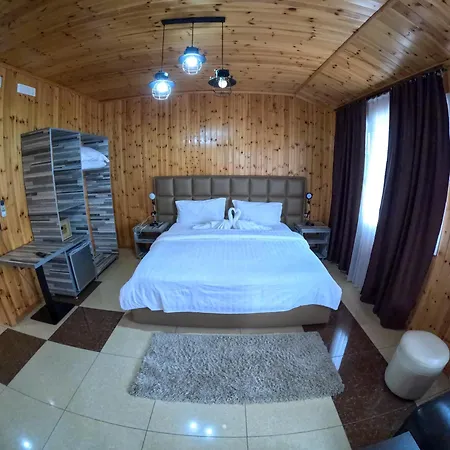 Buna Park Hotel Shkoder Exterior photo