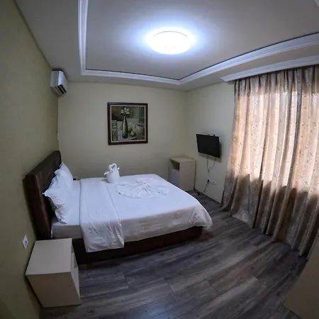 Buna Park Hotel Shkoder Exterior photo