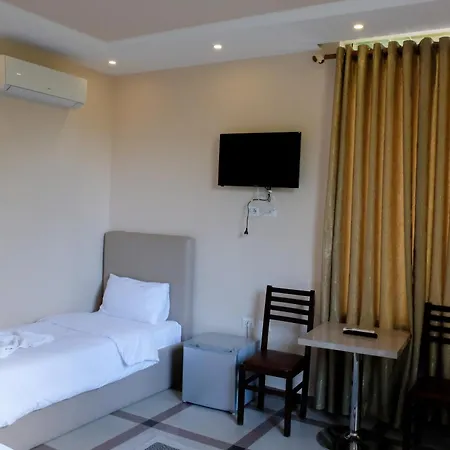 Buna Park Hotel Shkoder Exterior photo