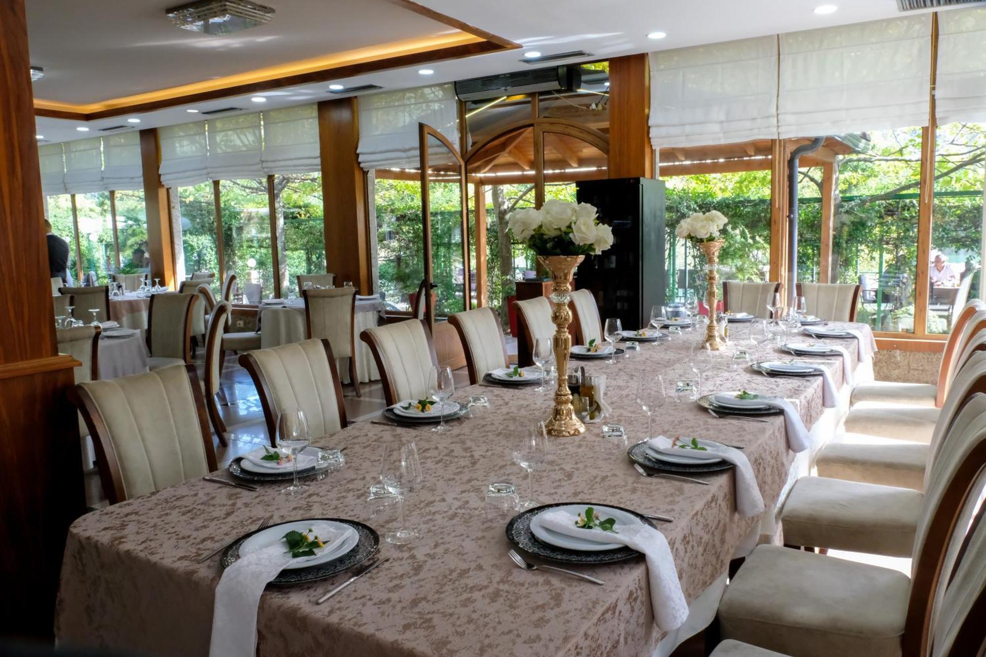 Buna Park 4*