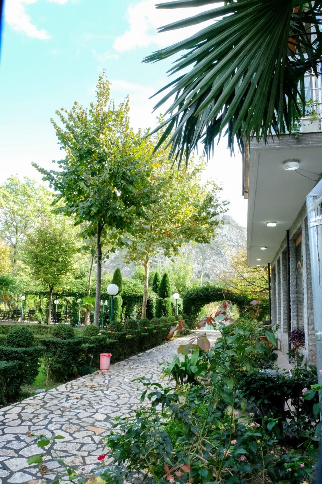 Buna Park 4*