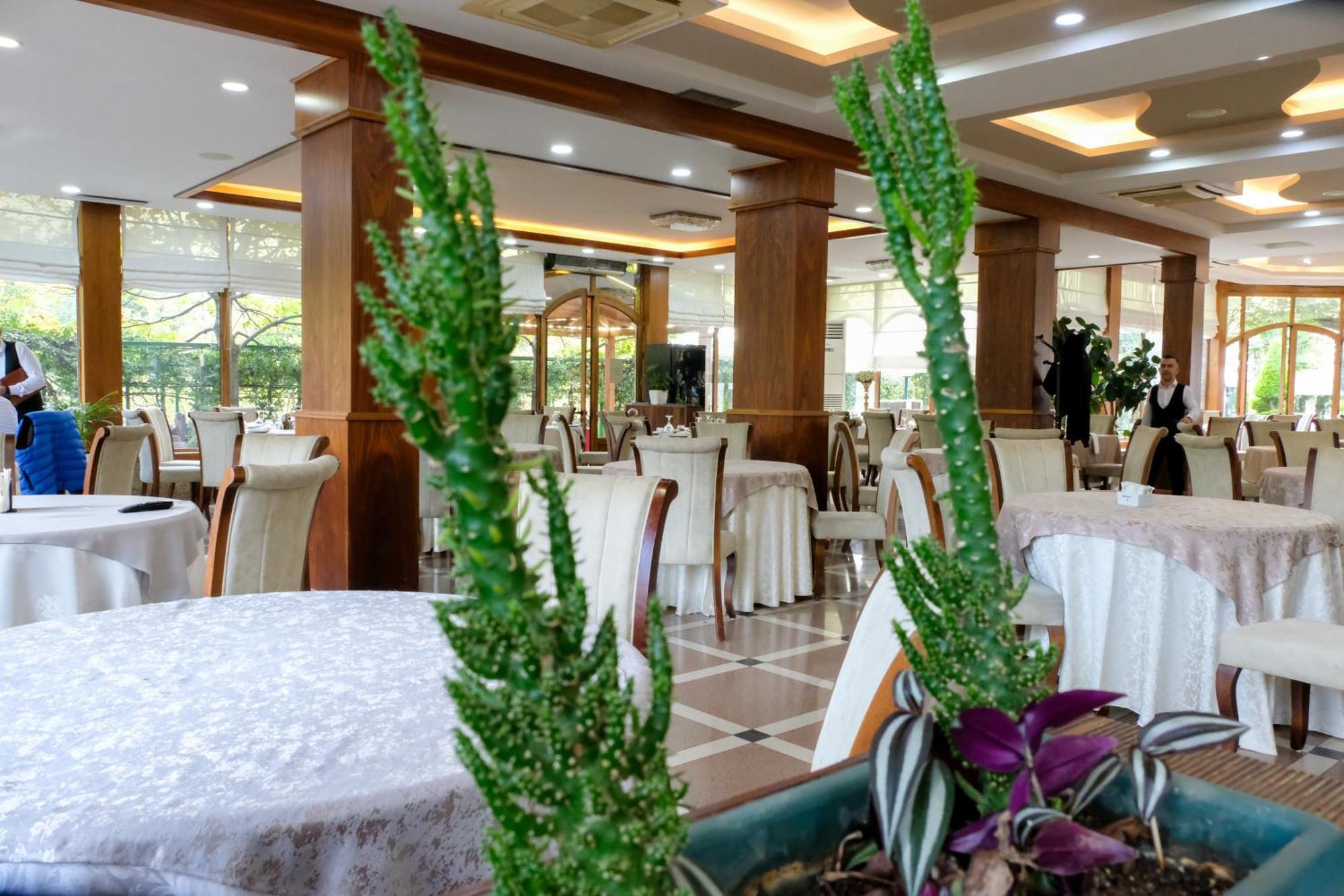 Hotel Buna Park 4*