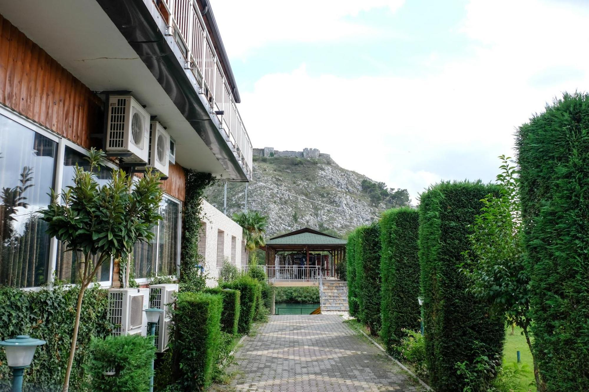Hotel Buna Park 4*