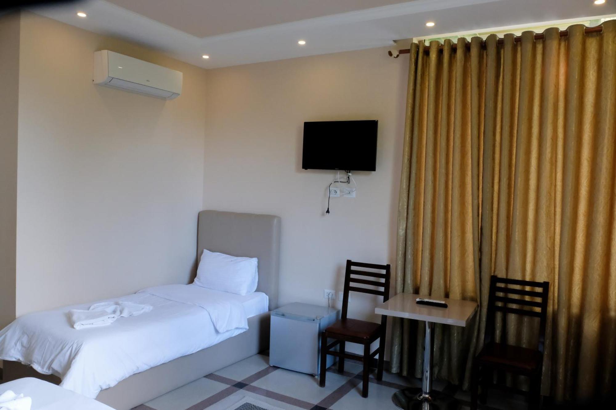 Buna Park 4*