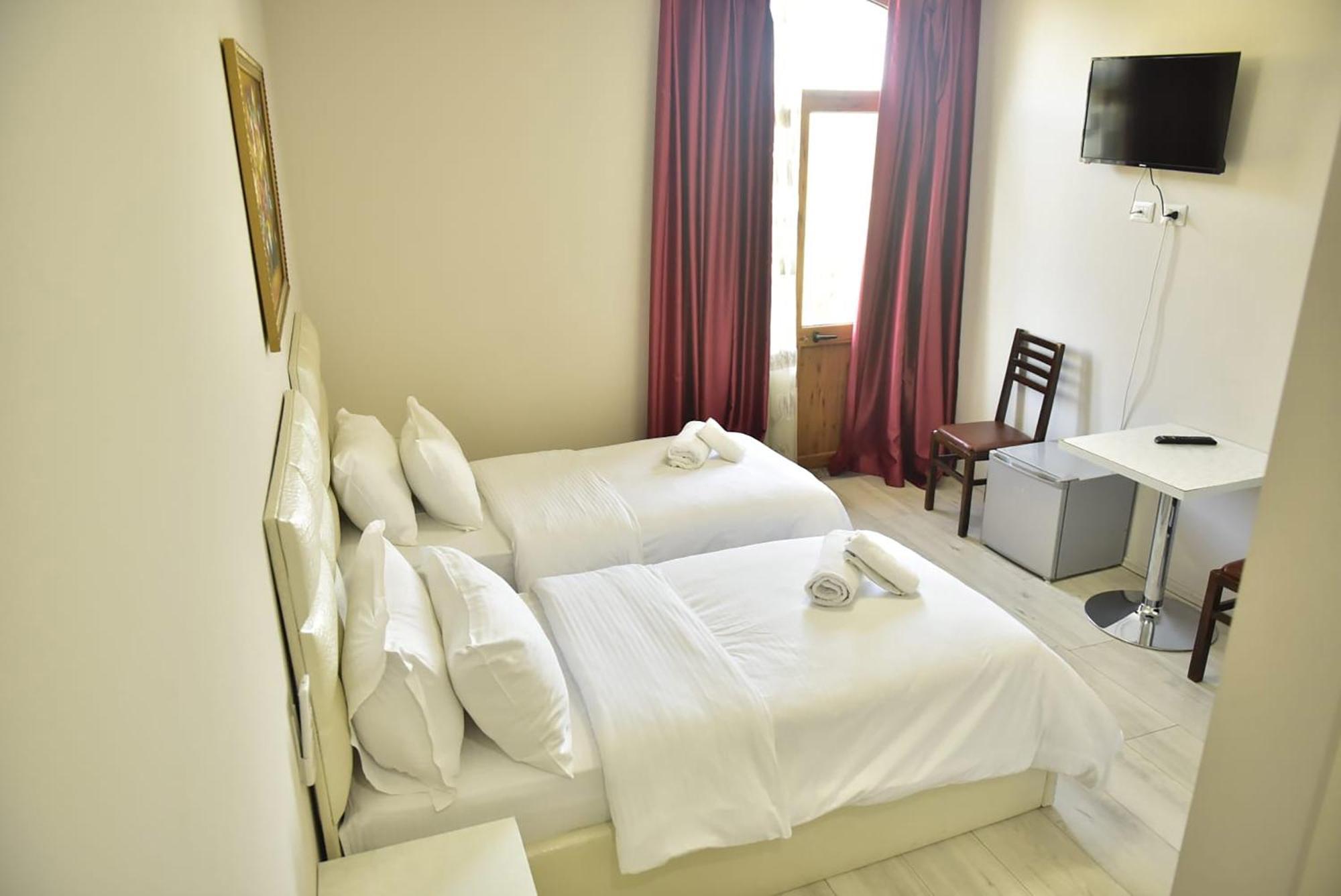 Hotel Buna Park 4*